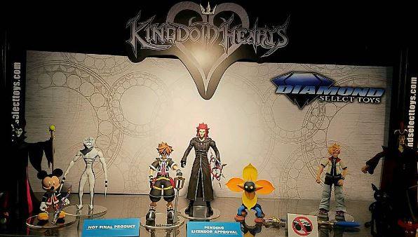 RARE Kingdom Hearts 20th Anniversary Sora Kairi Statue Figure SET Exclusive  JP